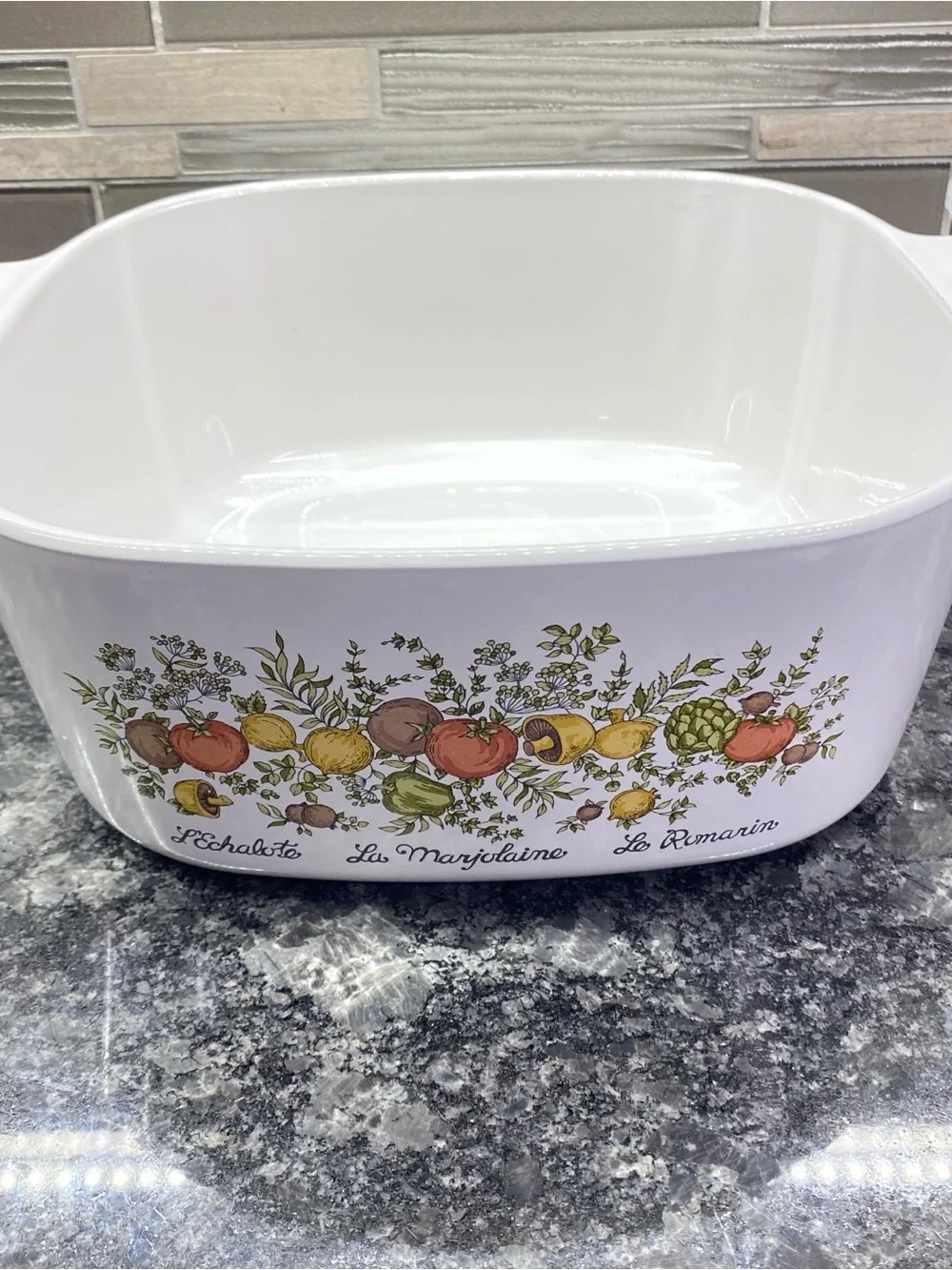 Corningware White 5-Quart Ceramic Casserole Dish W/ Plastic Corning Lid